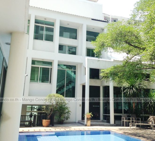 Luxury House Victory Monument For rent
